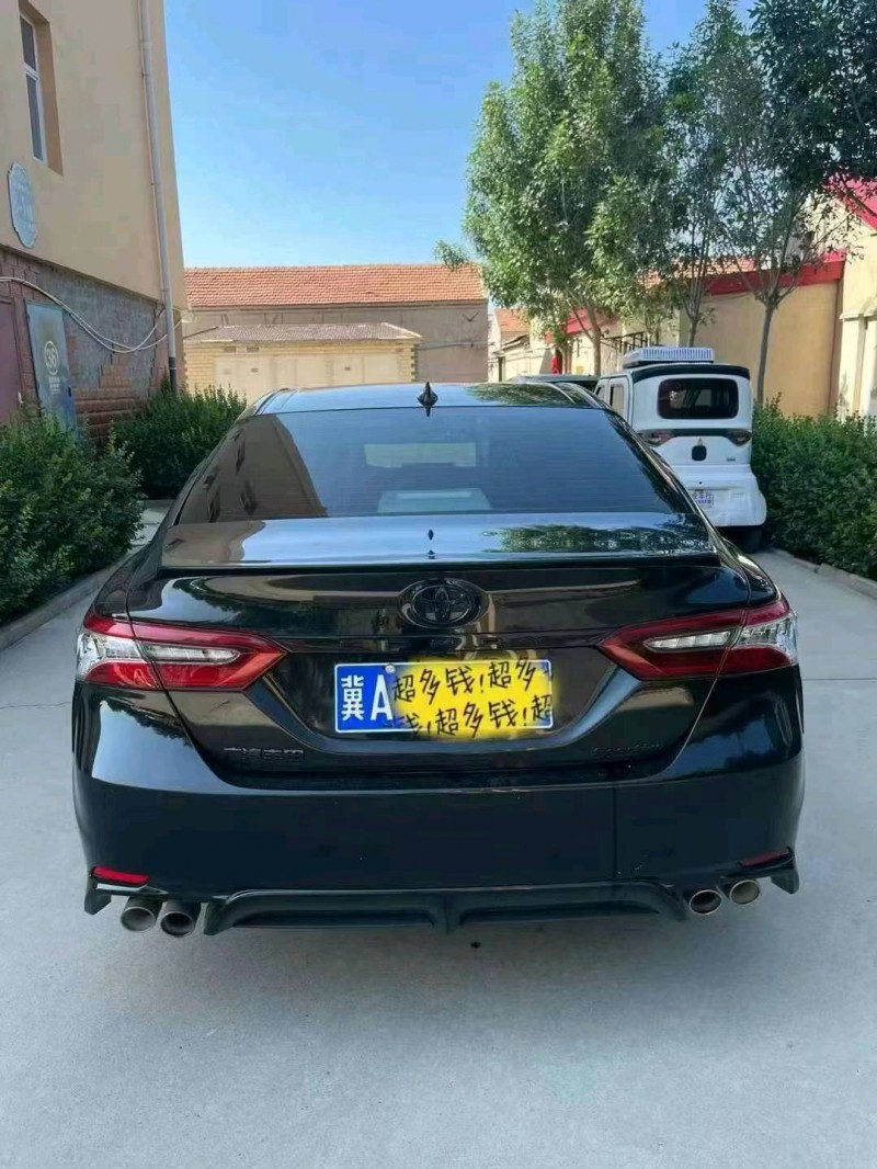 保定23年丰田凯美瑞8