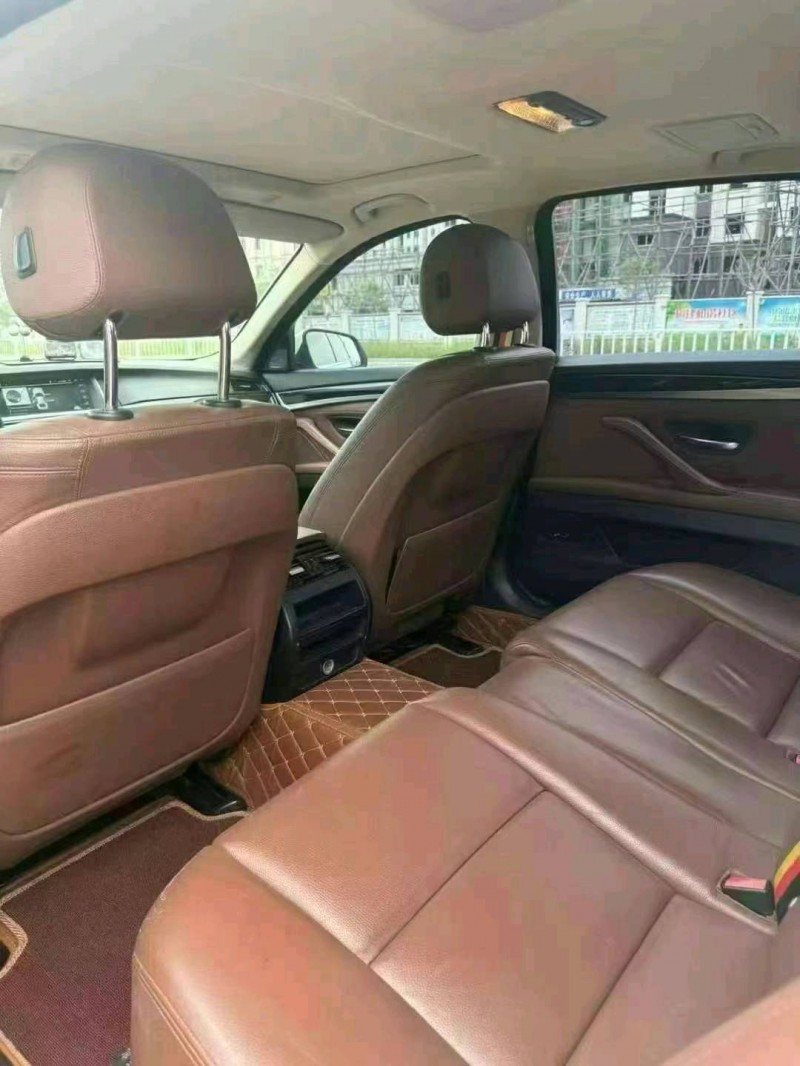 保定17年宝马5系7