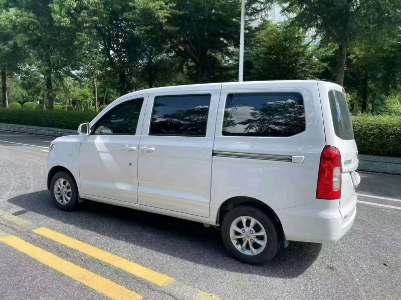 佛山23年五菱汽車宏光4