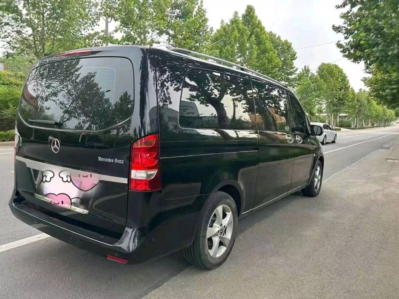 潍坊18年奔驰威霆3