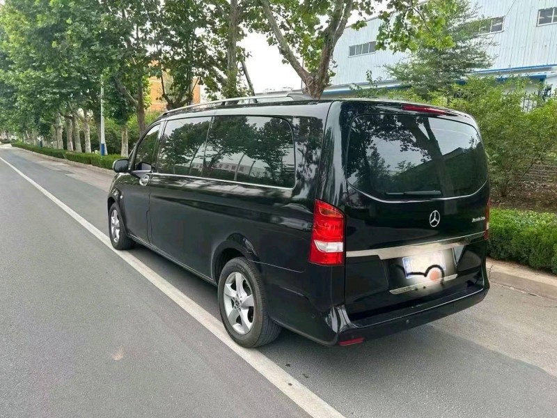 潍坊18年奔驰威霆4