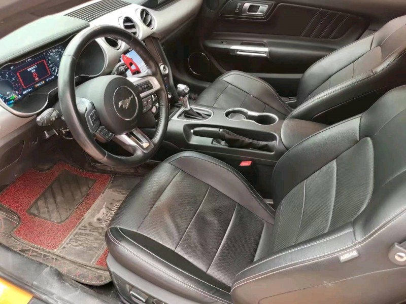 济南19年福特野马5