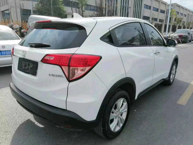 邵阳19年本田缤智5