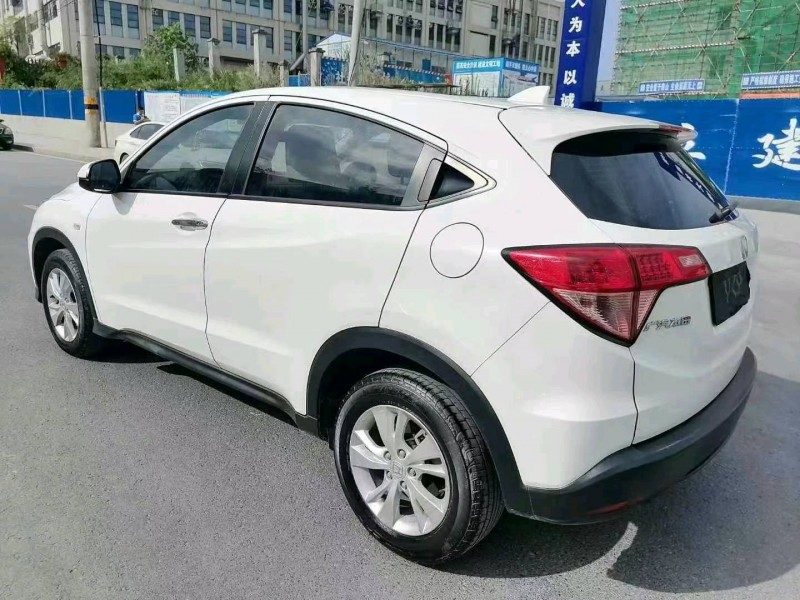 邵阳19年本田缤智7