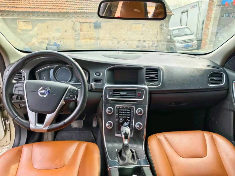 潍坊17年沃尔沃S60L5