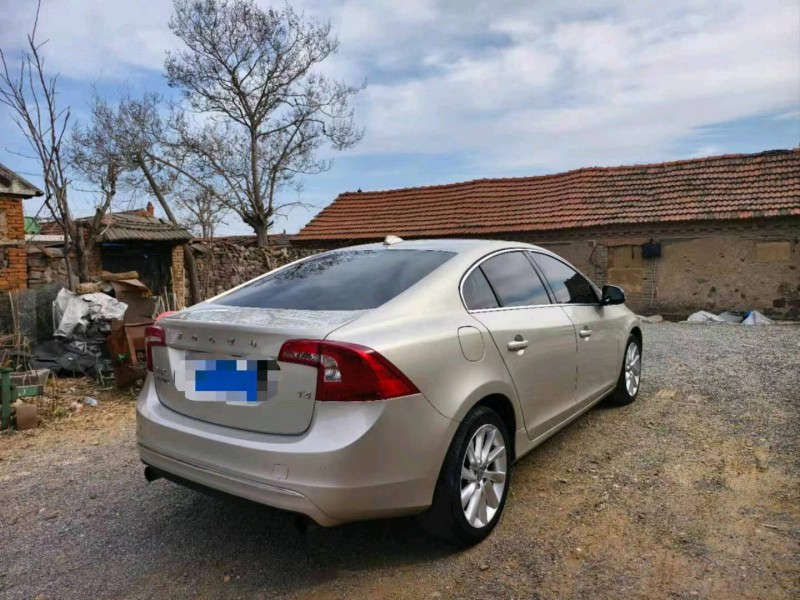 潍坊17年沃尔沃S60L7