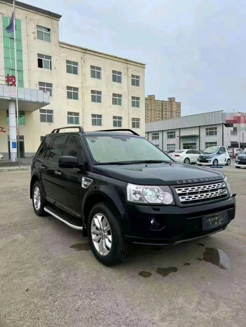 济宁12年路虎神行者2