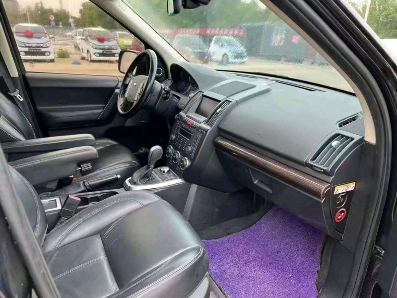 济宁12年路虎神行者6