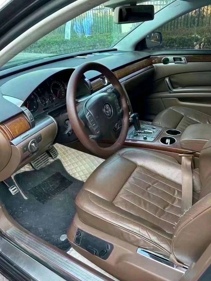 徐州13年大众辉腾4