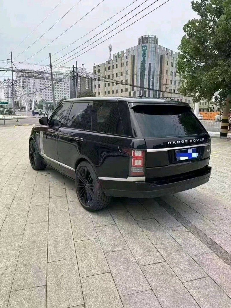 济宁17年路虎揽胜行政8