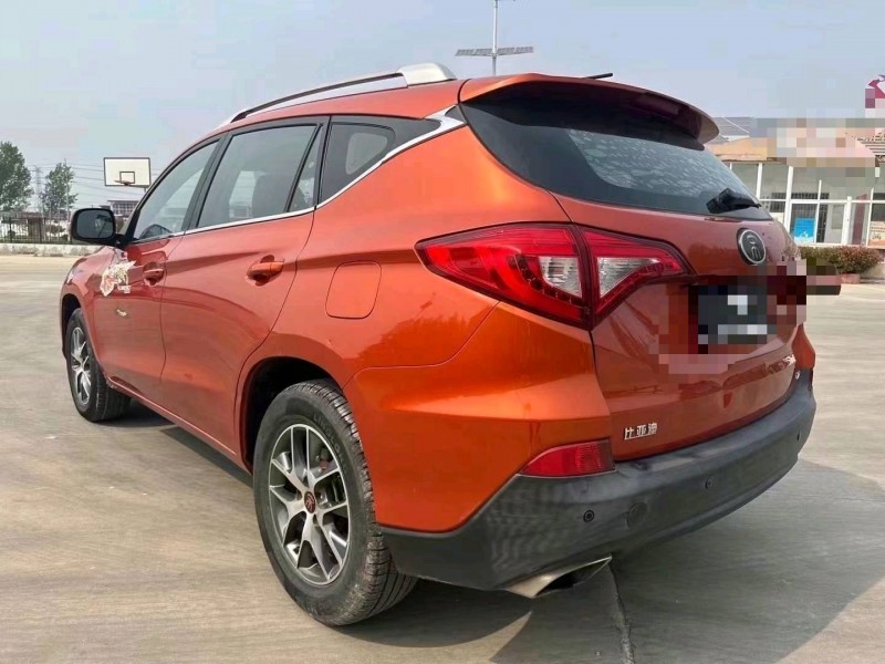 枣庄18年比亚迪宋8