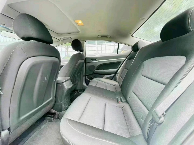 东莞18年现代领动5