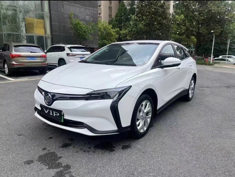 济宁24年别克微蓝2