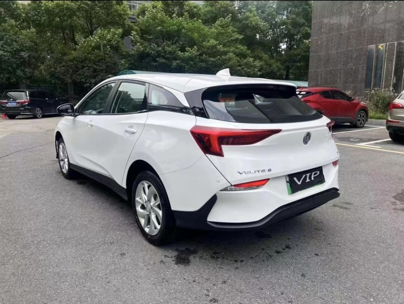 济宁24年别克微蓝5