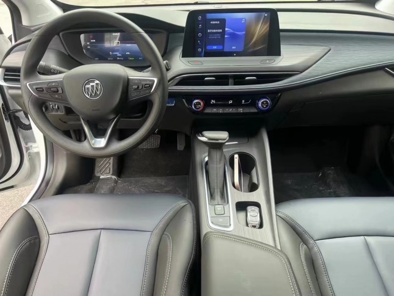 济宁24年别克微蓝7