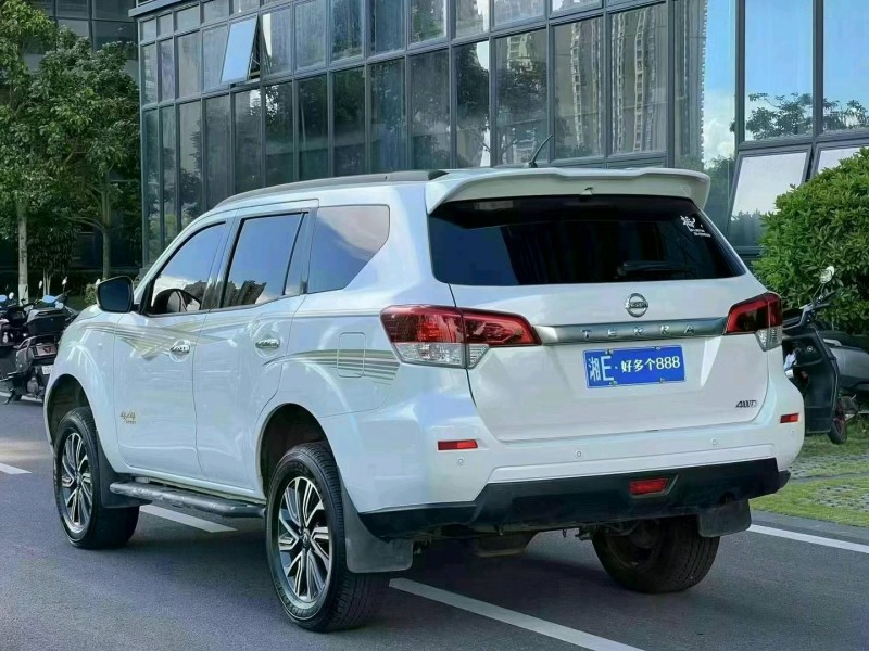 东莞21年日产途达8