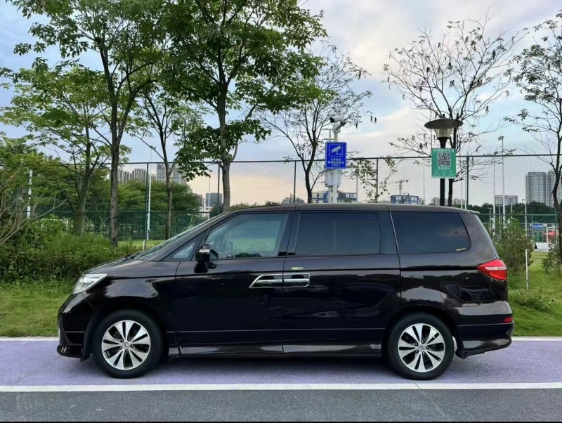 济宁14年本田艾力绅4