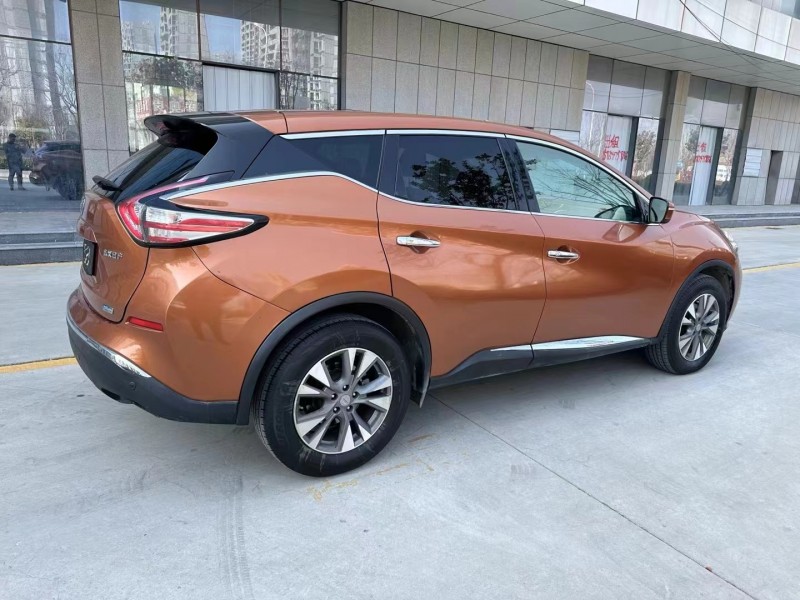 济宁17年日产楼兰4