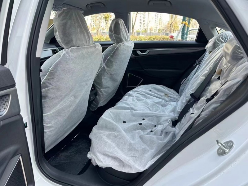 济宁24年吉利帝豪8