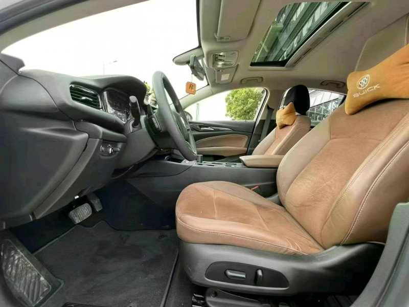 东莞22年别克君威5