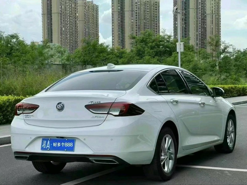 东莞22年别克君威7