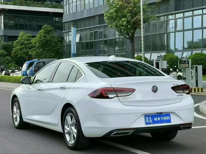 东莞22年别克君威8