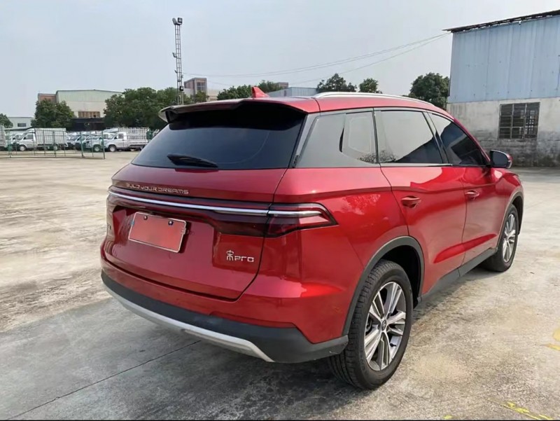 济宁20年比亚迪宋5