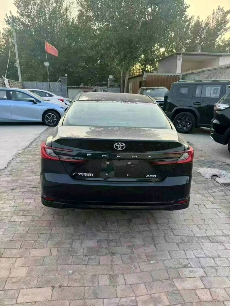 郑州24年丰田凯美瑞7