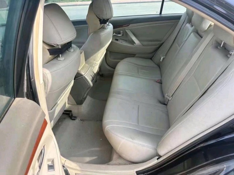 济南15年丰田凯美瑞4