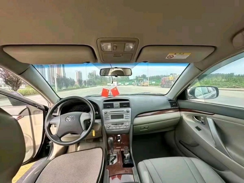 济南15年丰田凯美瑞6