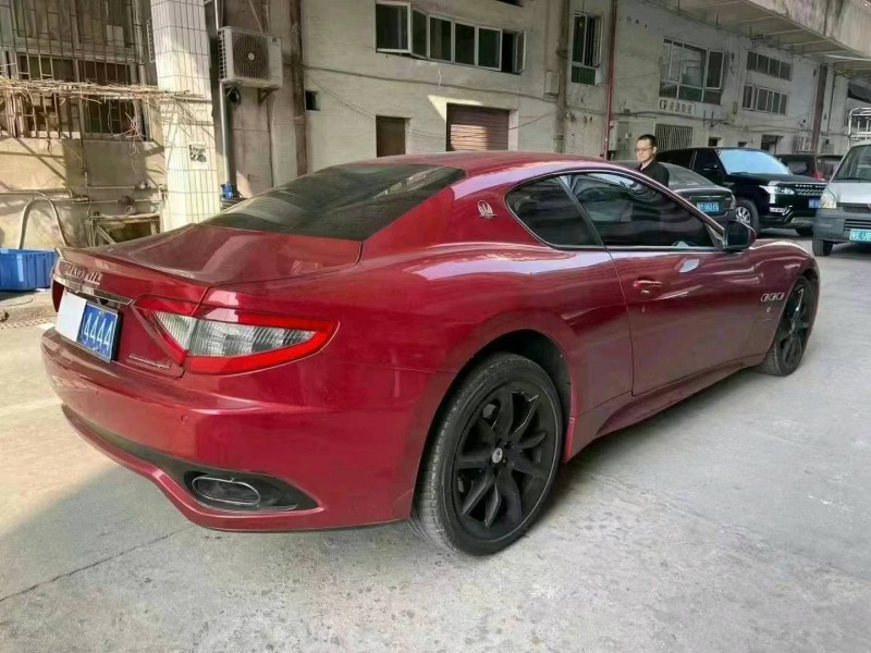 广州15年玛莎拉蒂GT8