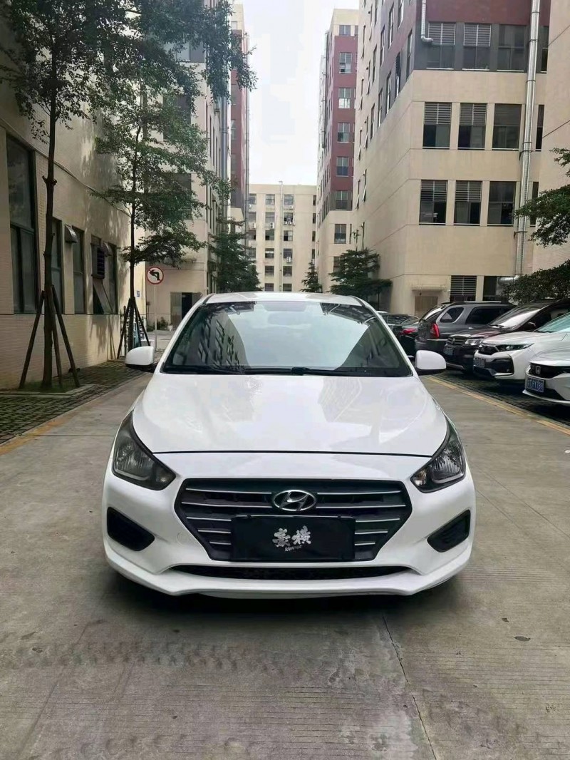 广州18年现代瑞纳1