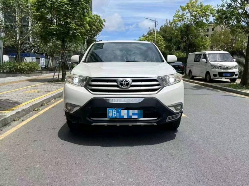 广州13年丰田汉兰达1
