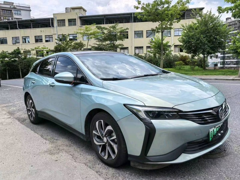 广州22年别克微蓝4