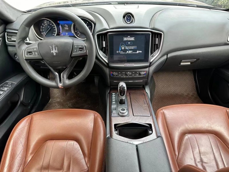 济宁17年玛莎拉蒂Ghibli6