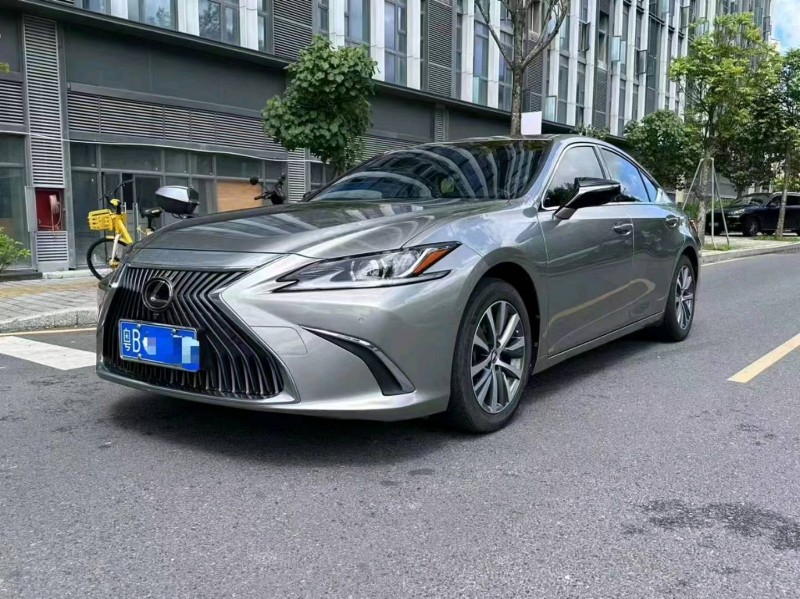 广州20年雷克萨斯ES3