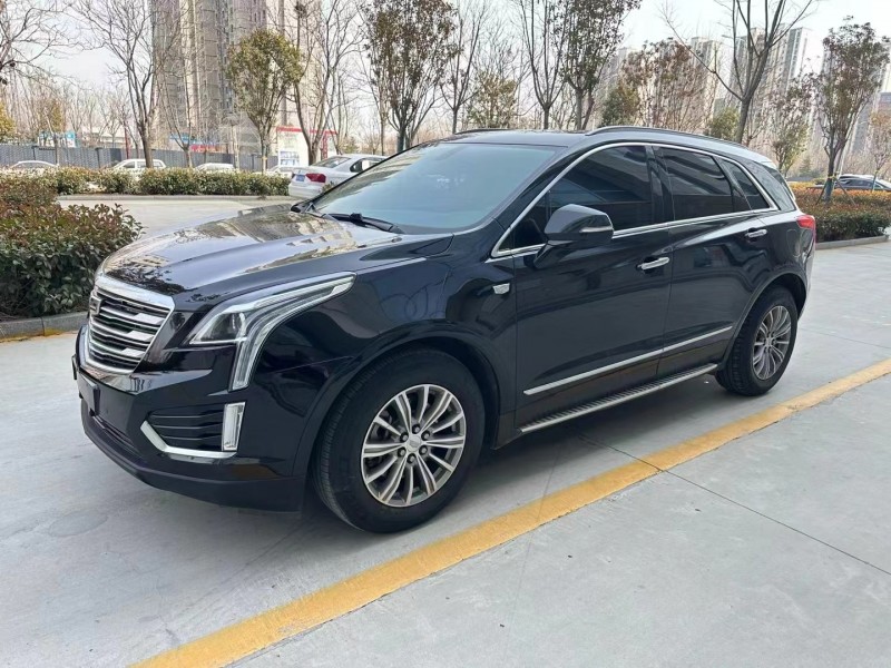 济宁19年凯迪拉克XT53