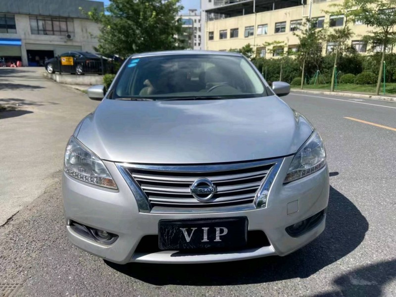 广州16年日产轩逸1