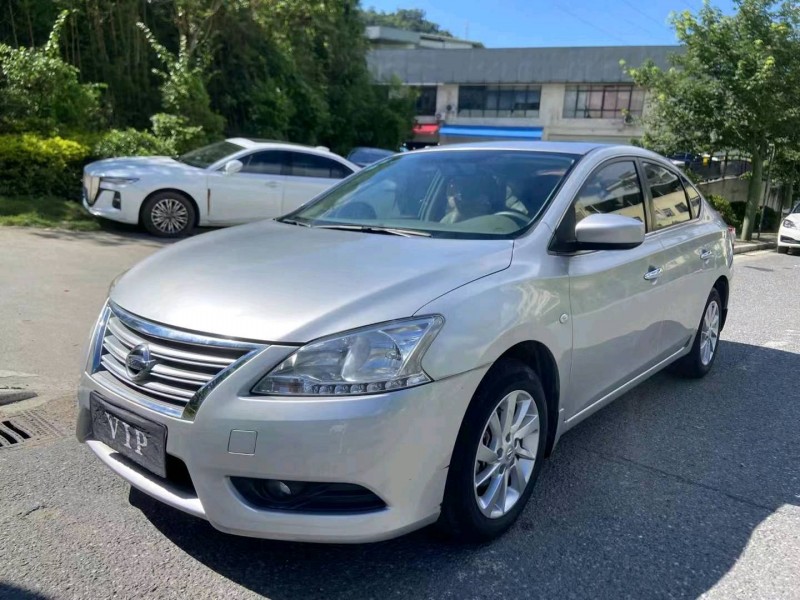 广州16年日产轩逸3