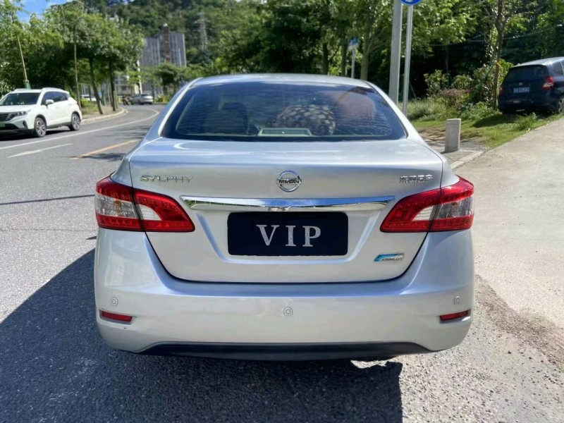 广州16年日产轩逸5