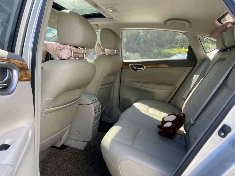 广州16年日产轩逸8