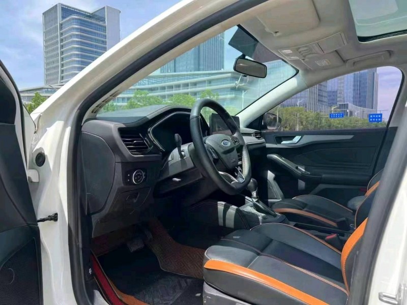 苏州22年福特福克斯7