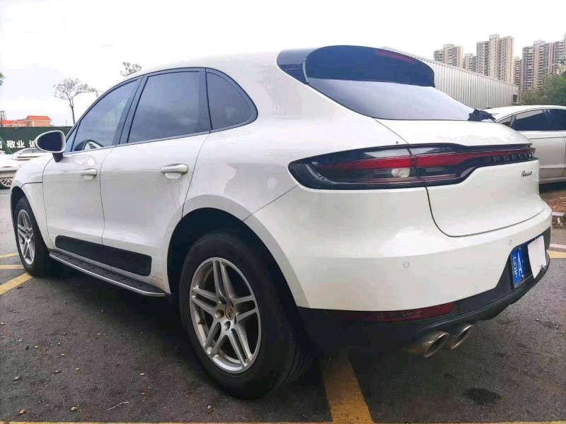 佛山19年保时捷Macan5