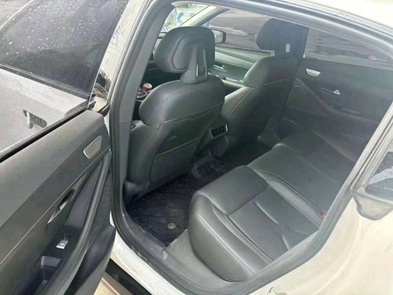 保定22年长安汽车深蓝7