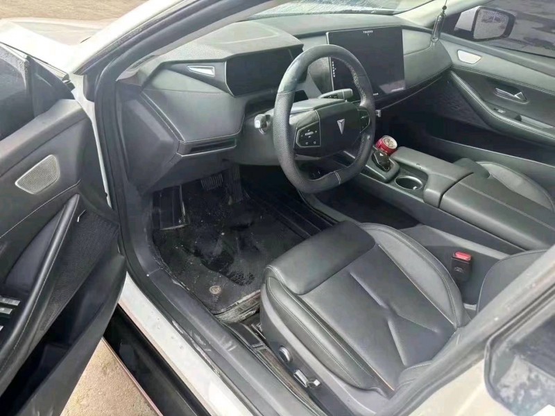 保定22年长安汽车深蓝8