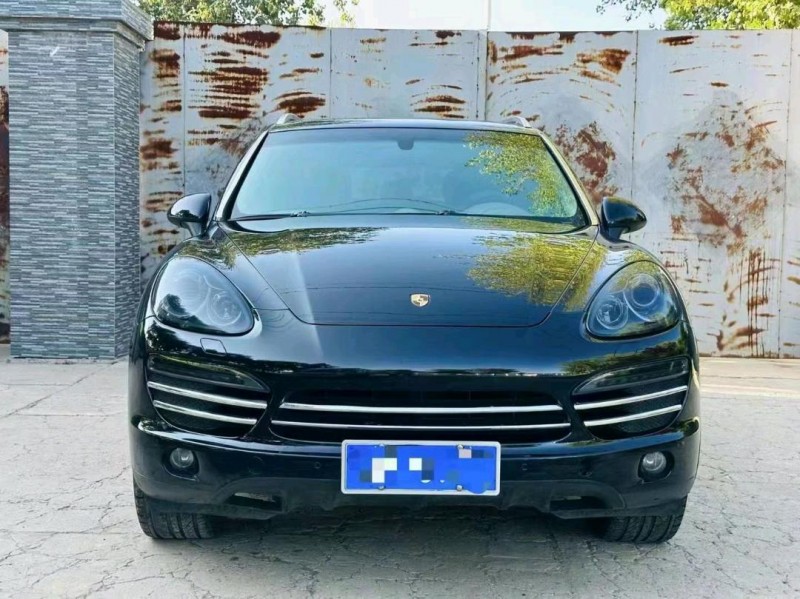 潍坊17年保时捷卡宴1