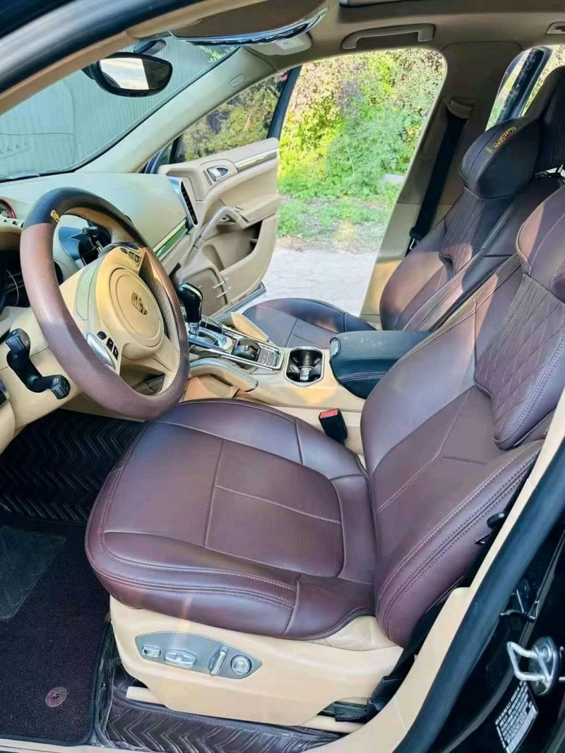 潍坊17年保时捷卡宴8