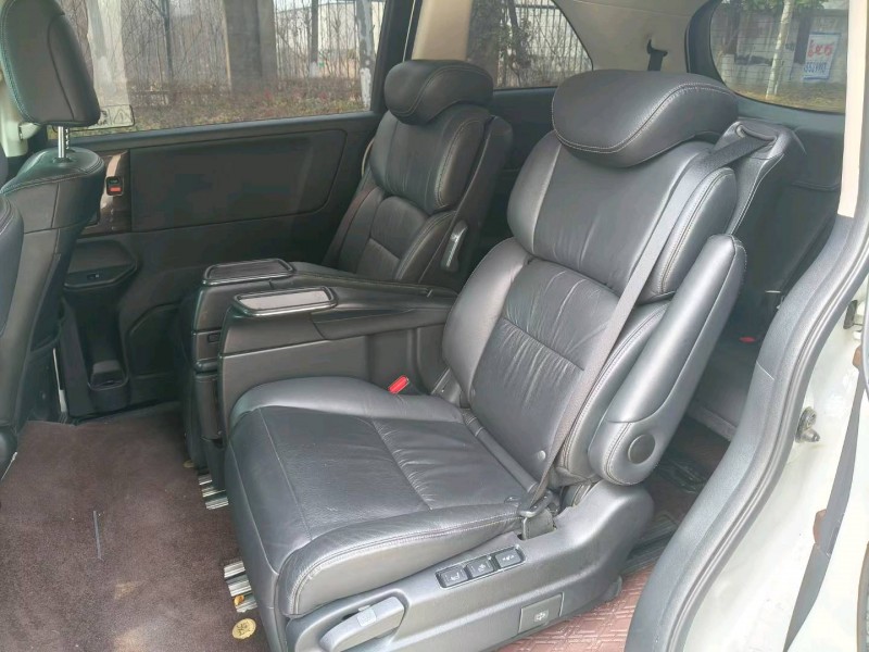 徐州17年本田艾力绅7