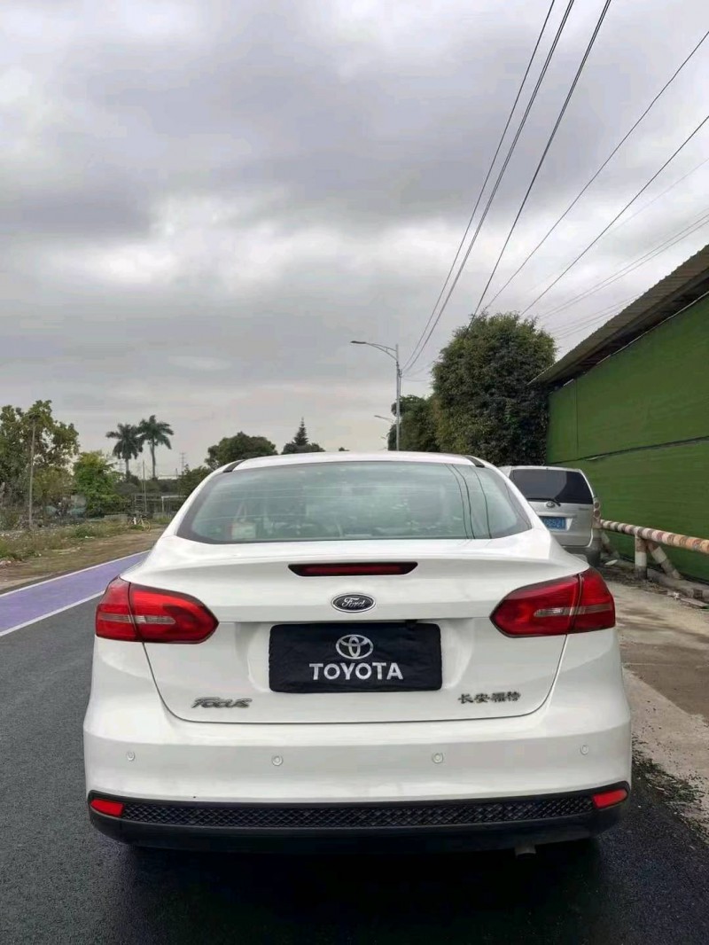 汕头16年福特福克斯2