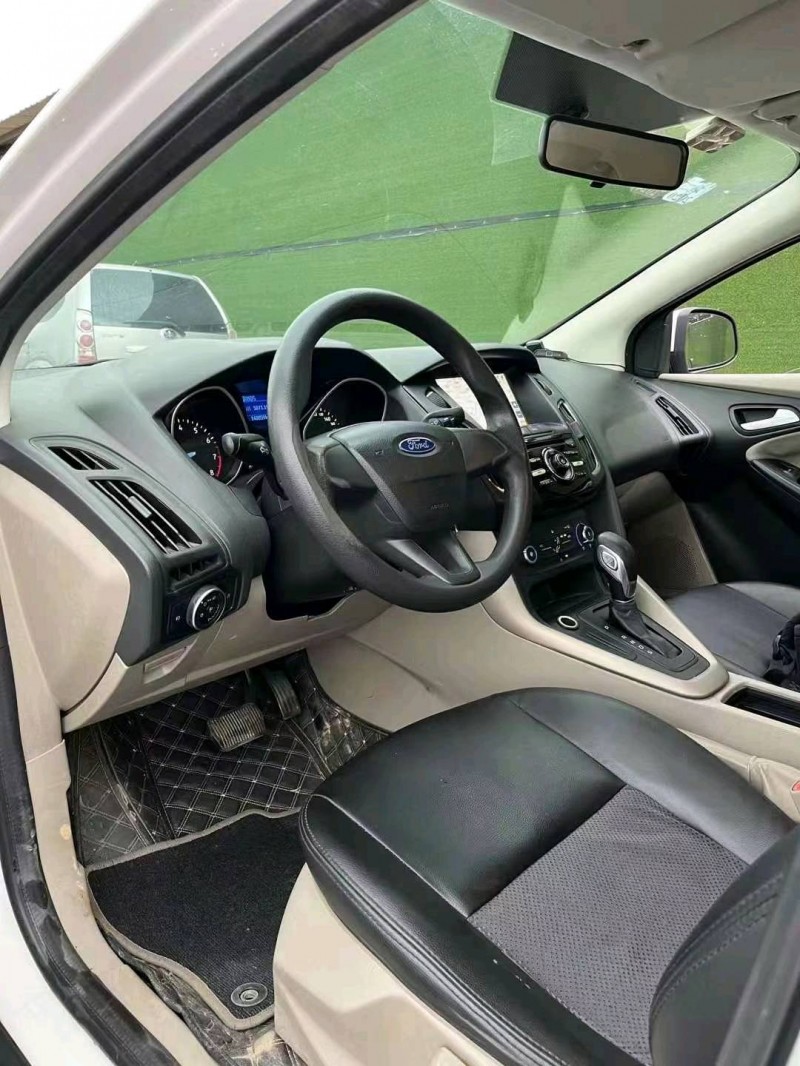 汕头16年福特福克斯6